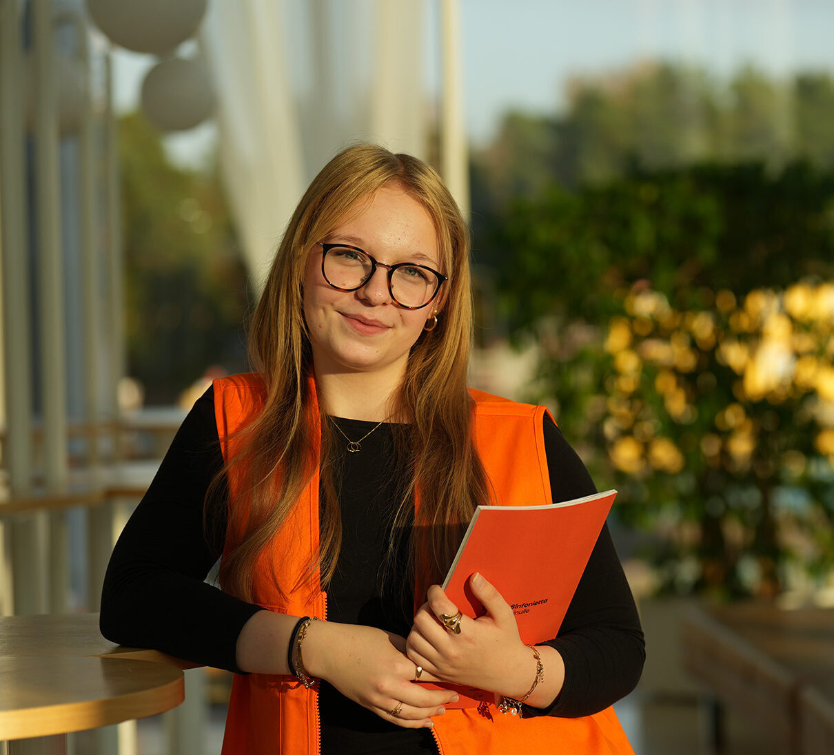 Tapiola Sinfonietta esiintymässä Tapiolasalissa