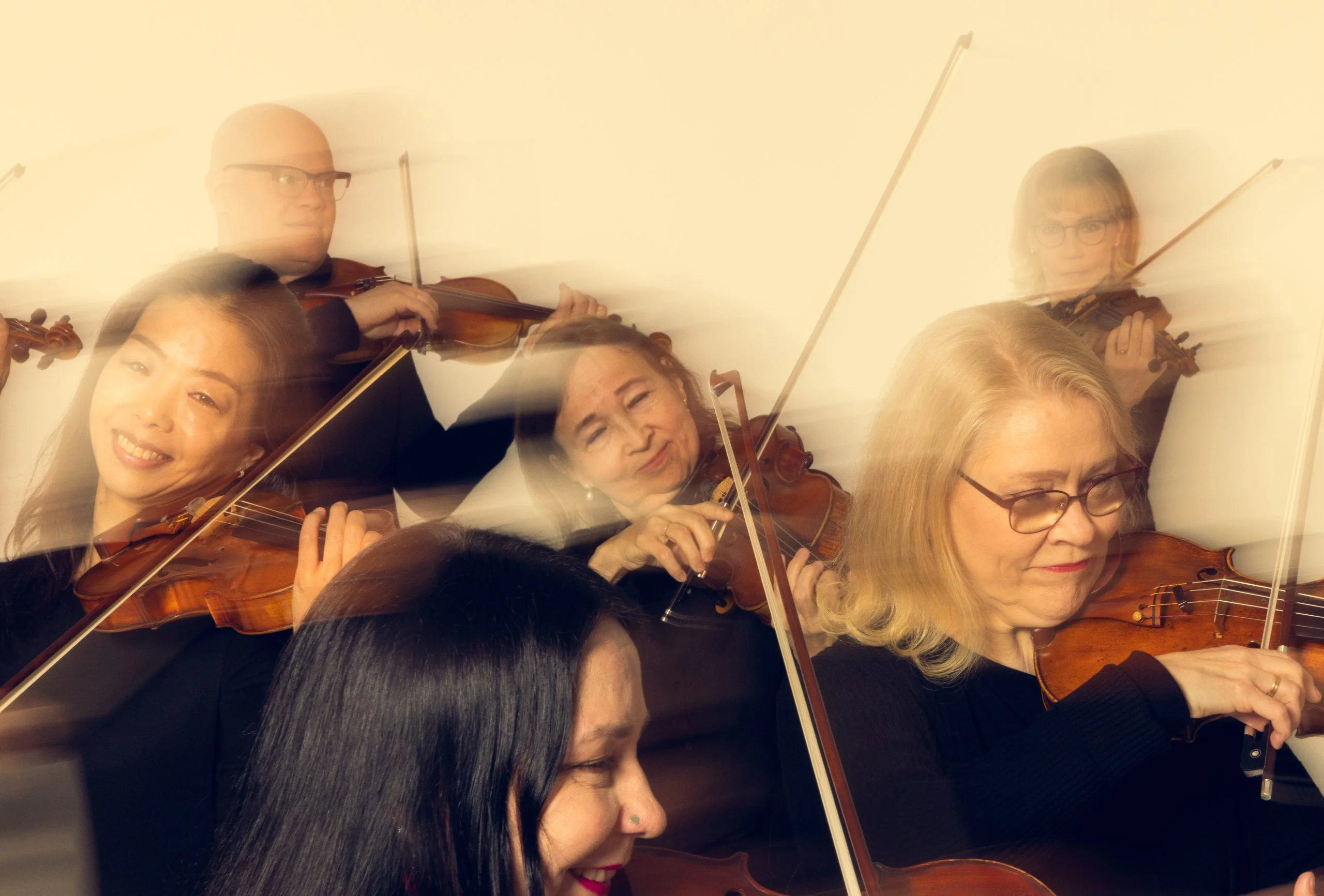 Tapiola Sinfonietta esiintymässä Tapiolasalissa